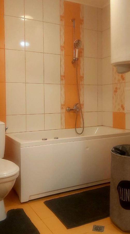 Saint Nicholas Varna Lovely 2 Bedroom Apartment With Sunny Garden Eksteriør bilde