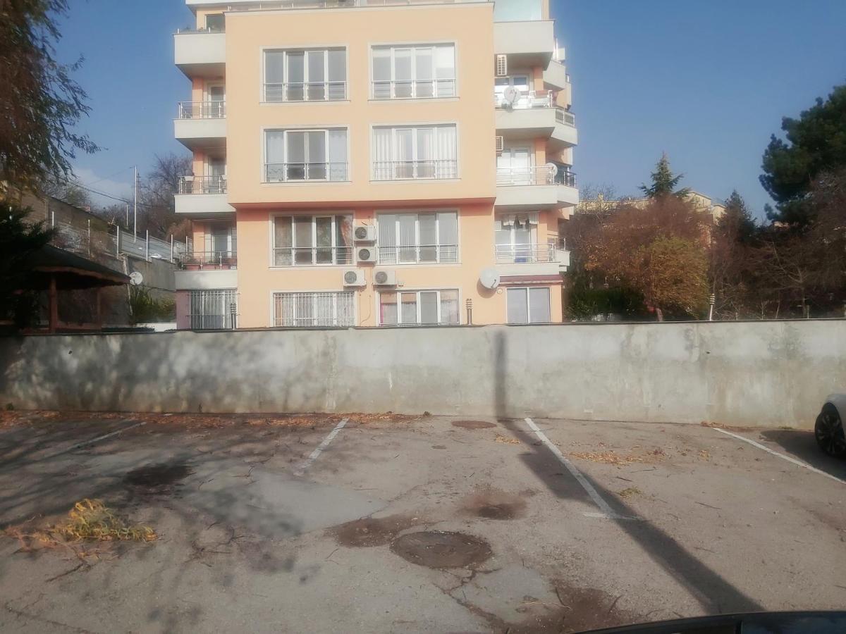 Saint Nicholas Varna Lovely 2 Bedroom Apartment With Sunny Garden Eksteriør bilde